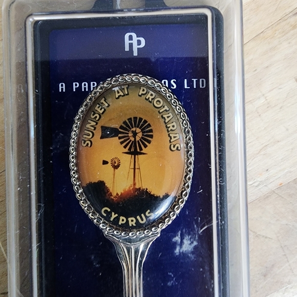 Souvenir Spoon Cyprus - Picture 3 of 4